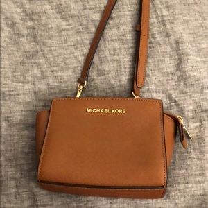 Michael Kors Crossbody Bag in Cognac